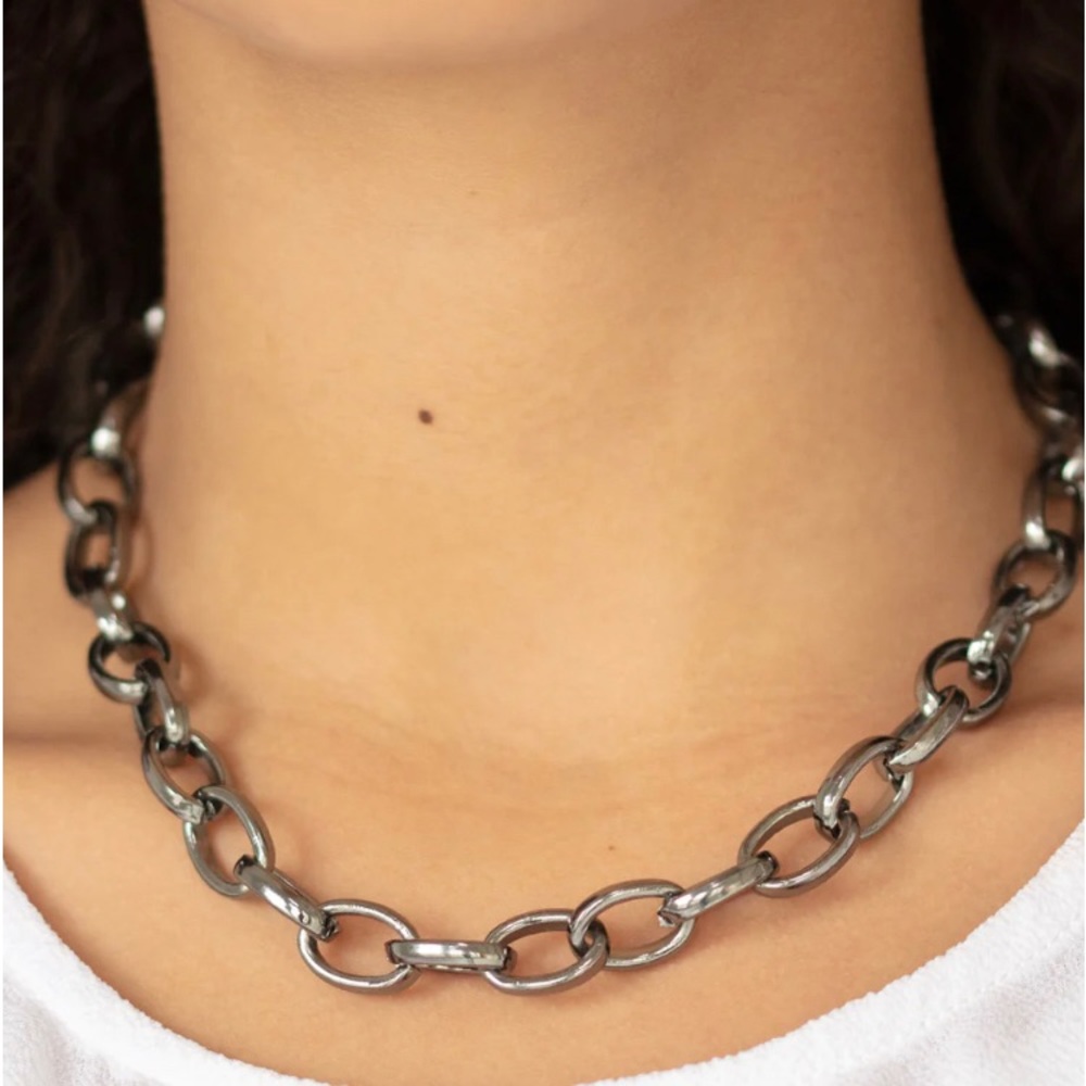 ❤️ 4 for $20 ❤️ Urban Uplink Black Paparazzi Necklace